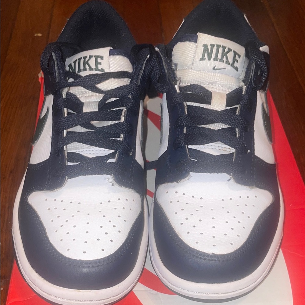 Size 4Y Nike Dunk Low GS